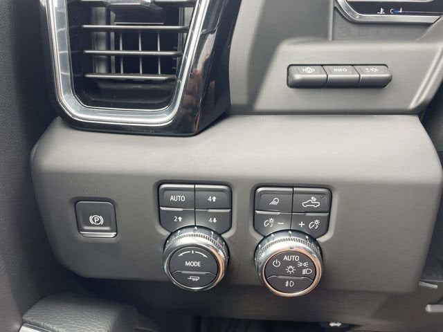 2025 GMC Sierra 3500 HD Denali