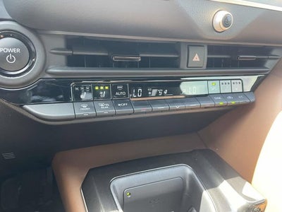 2025 Toyota Crown Signia Limited
