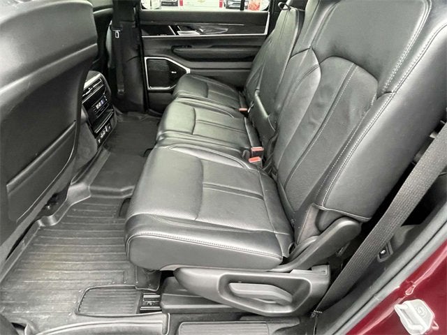 2022 Jeep Wagoneer Series III 4x2