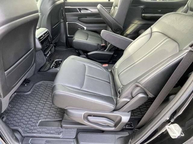 2024 Jeep Wagoneer Series II Carbide 4x4