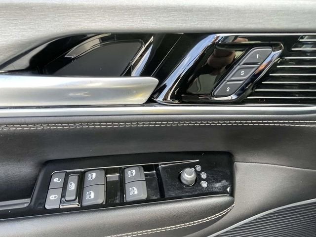 2024 Jeep Wagoneer Series II Carbide 4x4