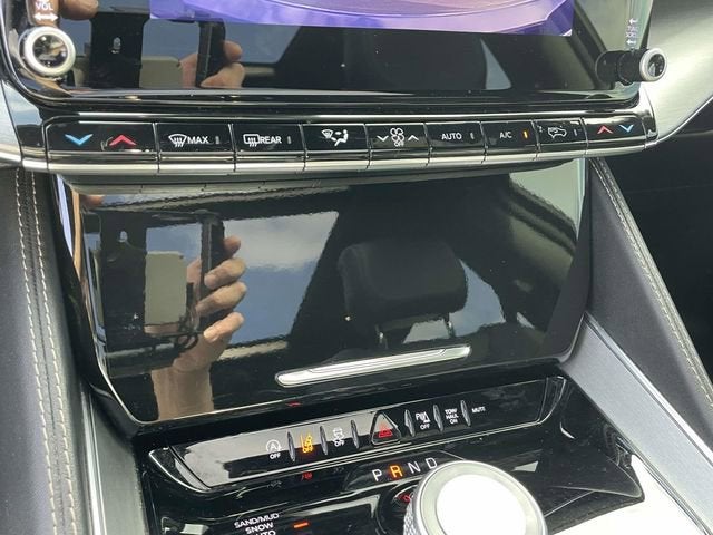 2024 Jeep Wagoneer Series II Carbide 4x4