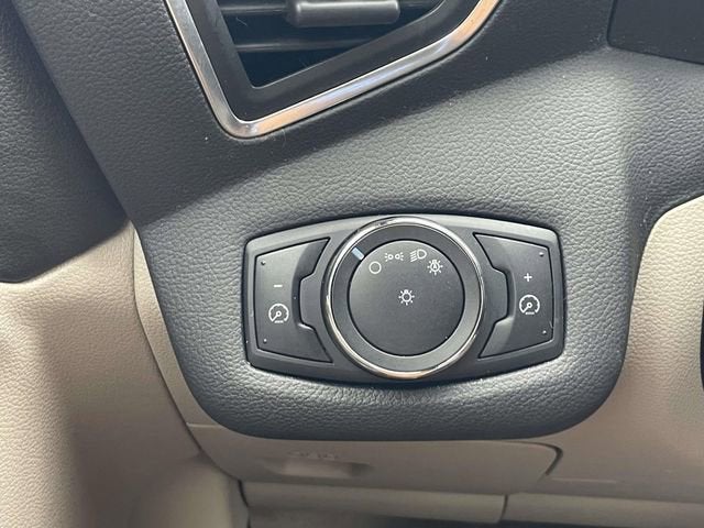 2013 Ford C-Max Hybrid SE