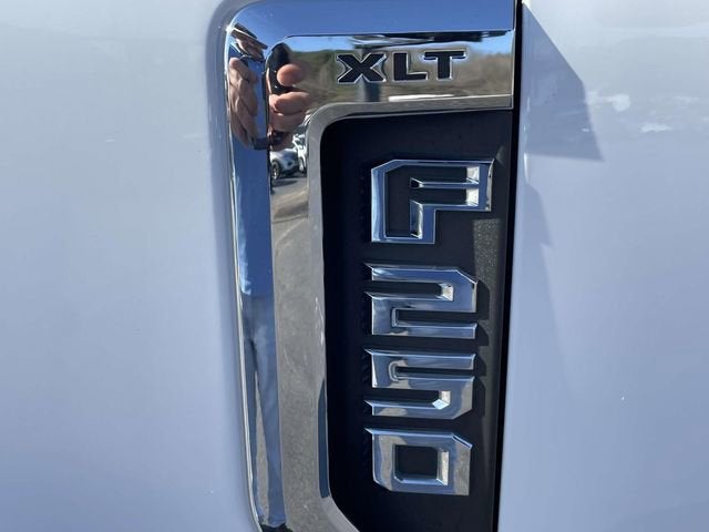 2017 Ford Super Duty F-250 SRW Lariat