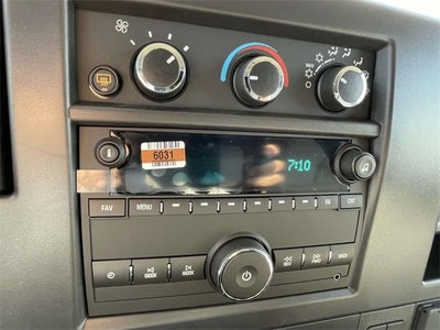 2025 GMC Savana Passenger 3500 LT