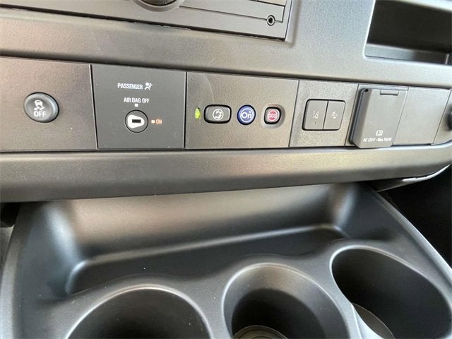 2025 GMC Savana Passenger 3500 LT