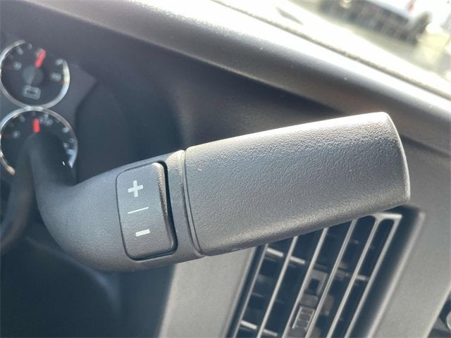 2025 GMC Savana Passenger 3500 LT