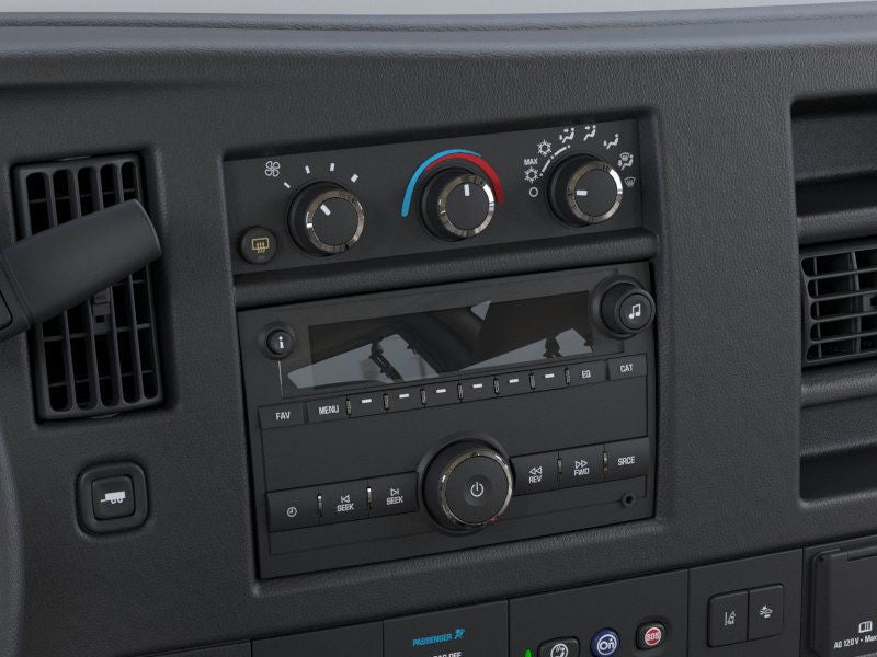 2025 GMC Savana Passenger 3500 LT