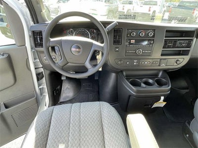 2025 GMC Savana Passenger 3500 LT