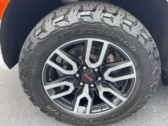 2024 GMC Yukon AT4