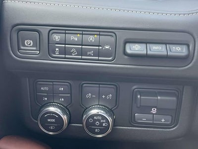 2024 GMC Yukon XL Denali Ultimate