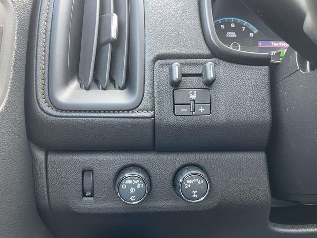 2021 GMC Canyon AT4 - Leather