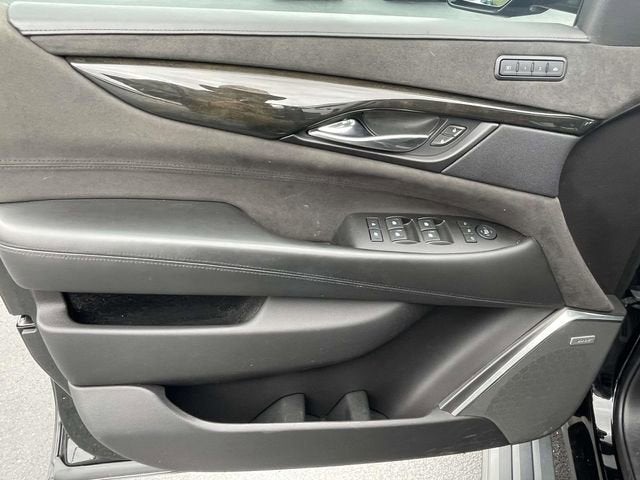 2020 Cadillac Escalade Platinum