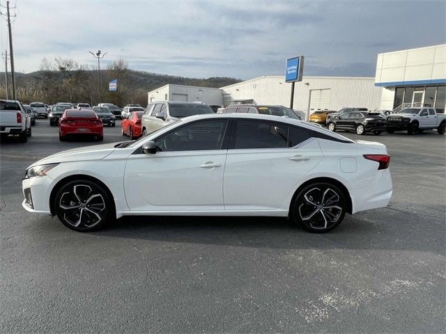 2023 Nissan Altima SR FWD