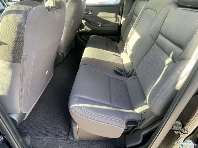 2024 Nissan Frontier Crew Cab SV 4x2