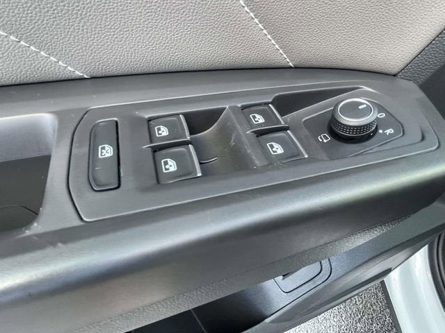 2023 Volkswagen Atlas Cross Sport 3.6L V6 SEL Premium R-Line