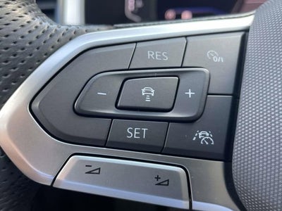 2023 Volkswagen Atlas Cross Sport 3.6L V6 SEL Premium R-Line