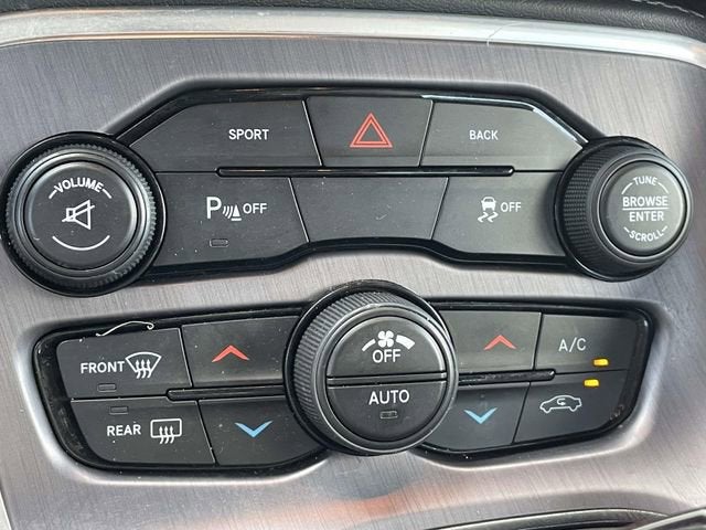 2015 Dodge Challenger SXT