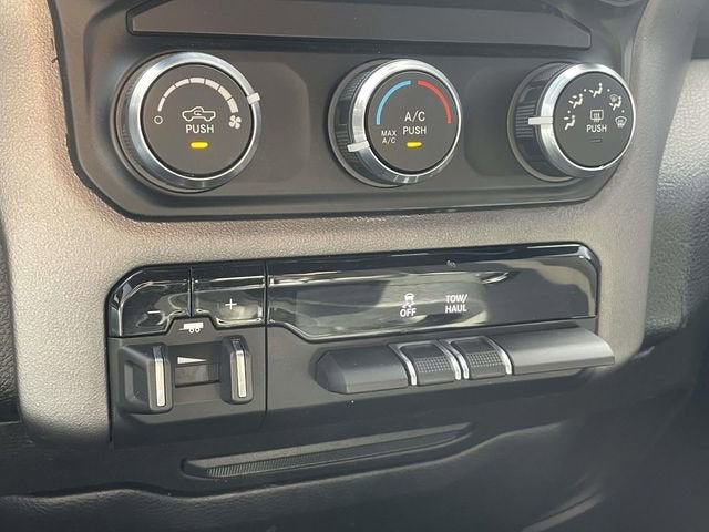 2022 RAM 2500 Big Horn Crew Cab 4x4 6'4" Box