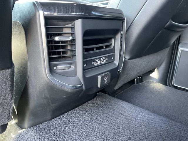 2022 RAM 2500 Laramie Crew Cab 4x4 6'4" Box