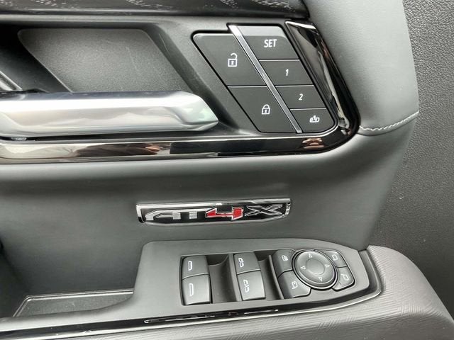 2025 GMC Sierra 1500 AT4X