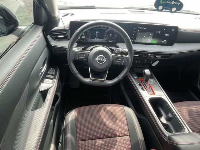 2025 Nissan Kicks SR FWD