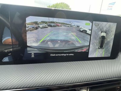 2025 Nissan Kicks SR FWD