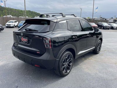2025 Nissan Kicks SR FWD