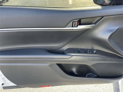 2024 Toyota Camry Hybrid SE