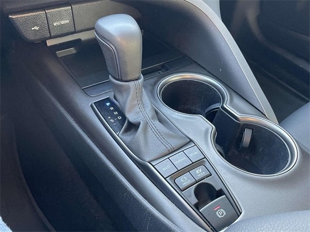 2024 Toyota Camry Hybrid SE