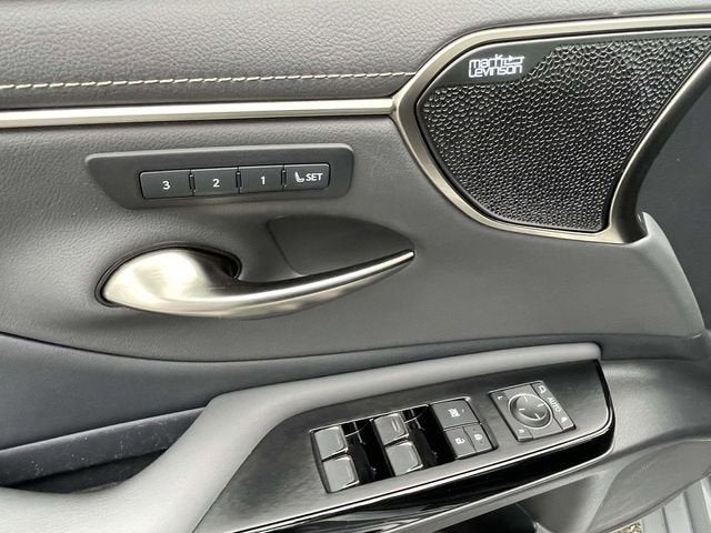 2022 Lexus ES 350 F SPORT