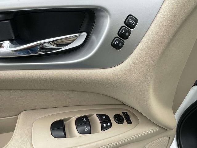 2020 Nissan Pathfinder Platinum 4WD