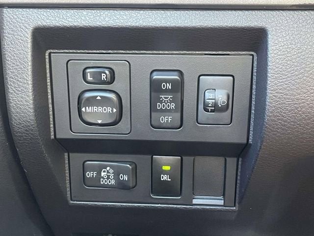 2016 Toyota Tundra 4WD Truck SR