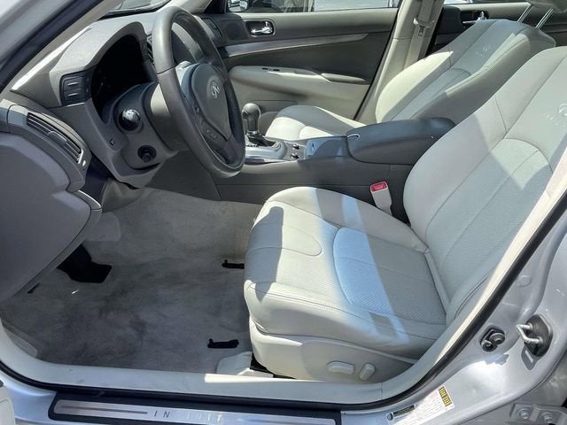 2013 INFINITI G37 Journey