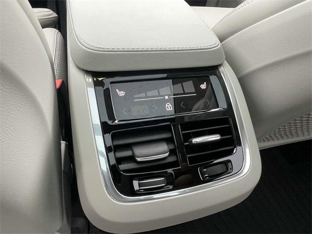 2023 Volvo XC90 B6 Ultimate 7-Seater