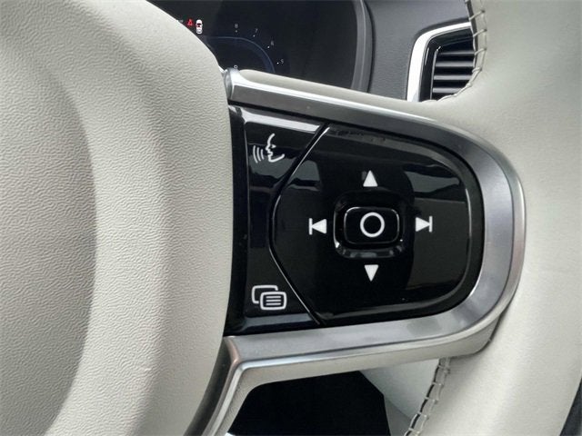 2023 Volvo XC90 B6 Ultimate 7-Seater