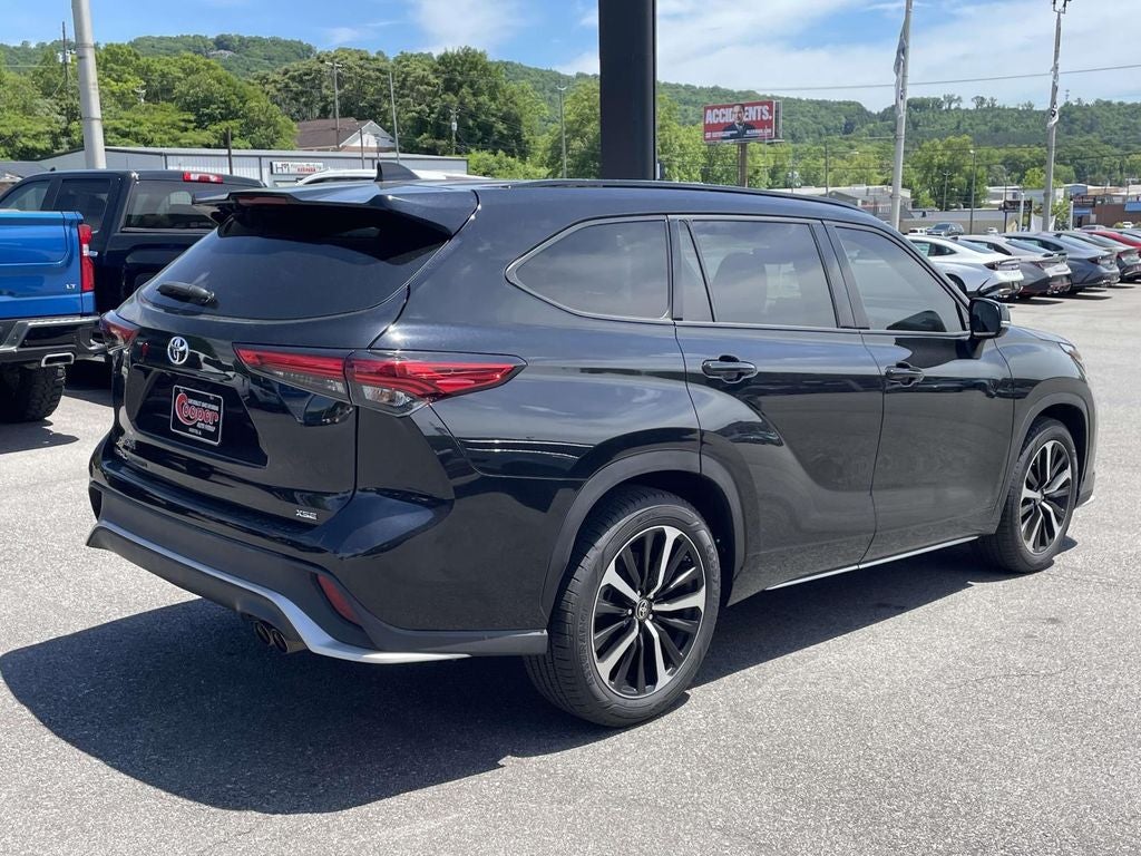 2022 Toyota Highlander XSE