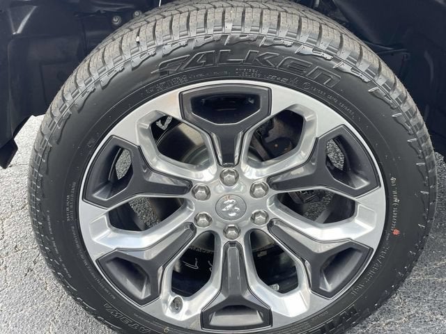 2021 RAM 1500 Limited Crew Cab 4x4 5'7" Box