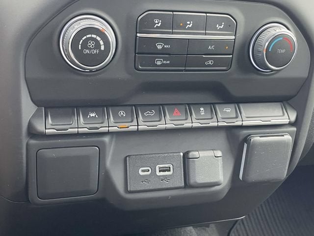 2025 Chevrolet Silverado 1500 Custom