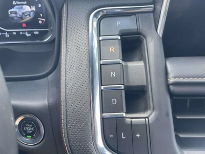 2023 GMC Yukon XL AT4