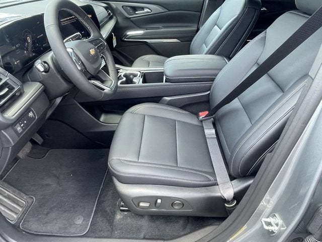 2027 Chevrolet Traverse LT - Photo 12