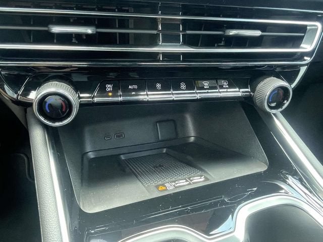 2027 Chevrolet Traverse LT - Photo 15