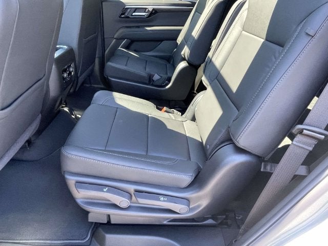 2027 Chevrolet Tahoe Z71 - Photo 9