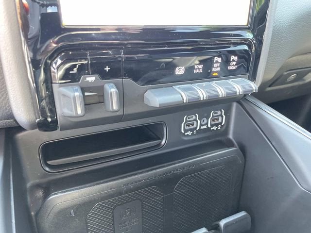 2022 RAM 2500 Laramie Crew Cab 4x4 6'4" Box