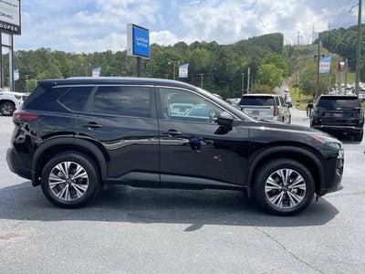 2022 Nissan Rogue SV FWD