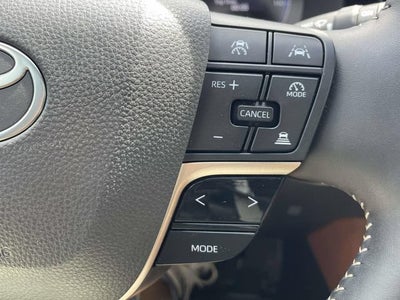 2025 Toyota Crown Signia Limited
