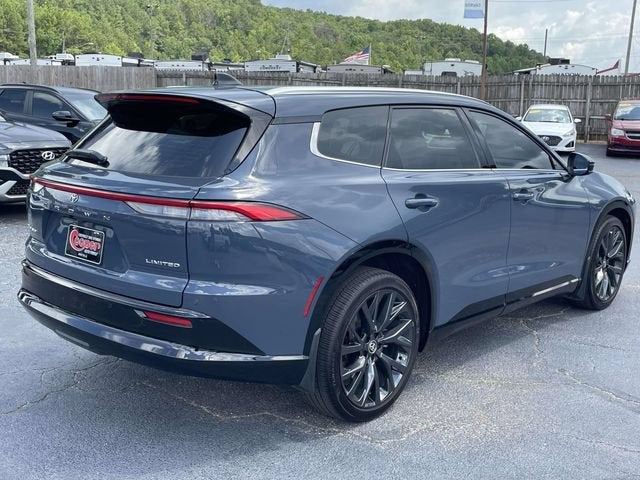 2025 Toyota Crown Signia Limited